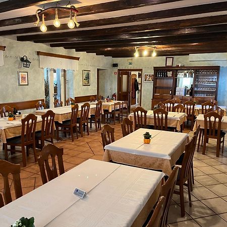 Razman Wine Rooms Gračišče エクステリア 写真