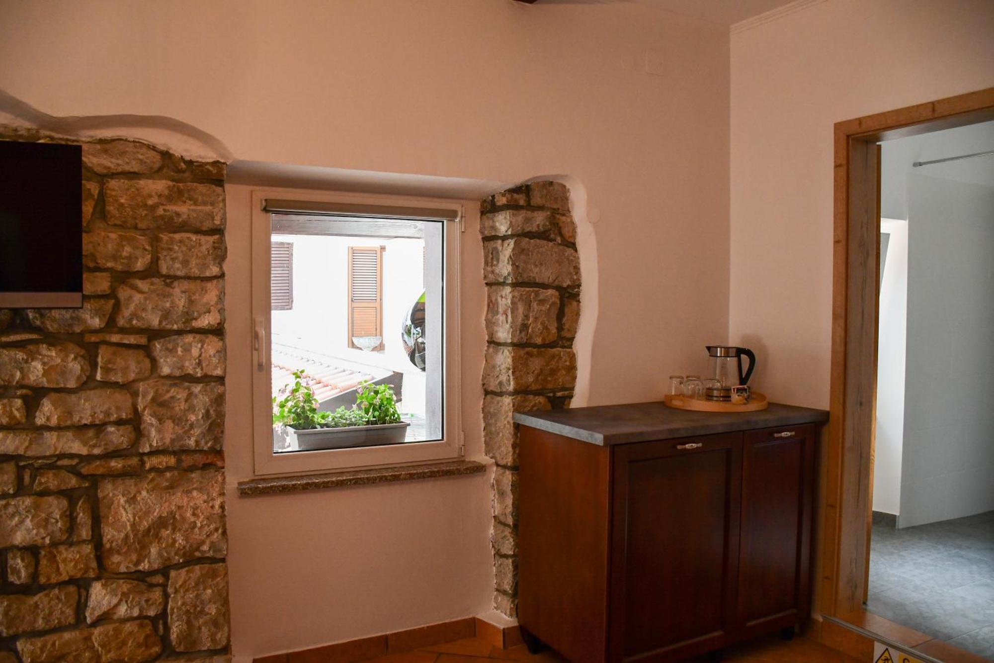 Razman Wine Rooms Gračišče エクステリア 写真